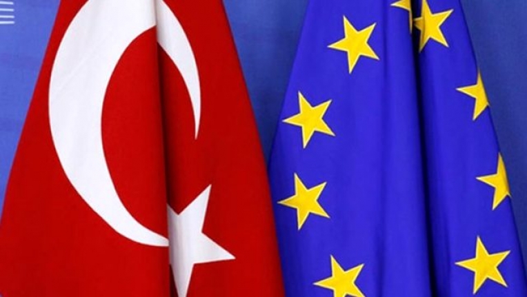 Türk vatandaşlarına vize verilmeyeceği iddialarına AB'den yanıt geldi