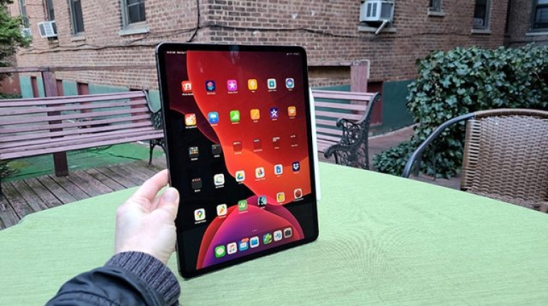 Apple yeni iPad'ini tanıttı! Eski modele fahiş zam geldi