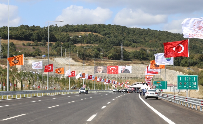 Kuzey Marmara Otoyolu'nun 57,4 kilometrelik etabı açıldı