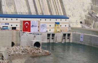 Siirt'te yapılan Avrupa'nın en büyük barajı, elektrik üretmeye başladı