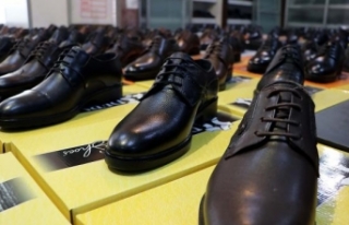 Türkiye'de üretilen ayakkabılar Gaziantep'te...